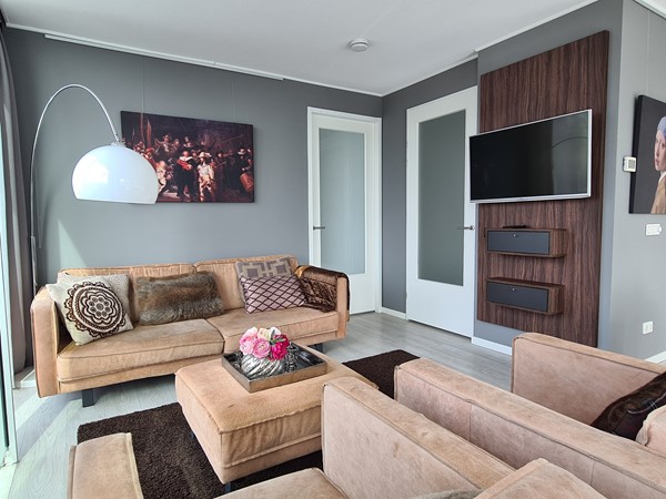 Medium property photo - Halvemaanpassage 87, 3011 DL Rotterdam